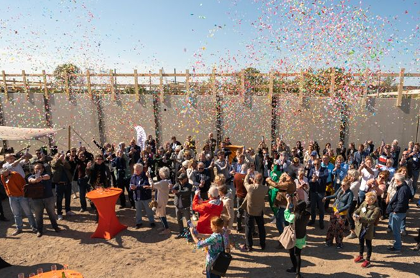 Feestje op de bouwplaats van LOYD in Nijmegen