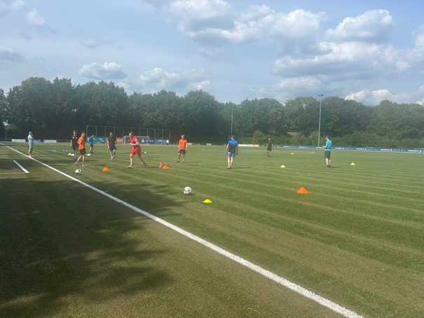 𝗕𝗕𝗕: 𝗕𝘂𝘀𝗶𝗻𝗲𝘀𝘀, 𝗕𝗮𝗹𝗹𝗲𝗻, 𝗕𝗕𝗤